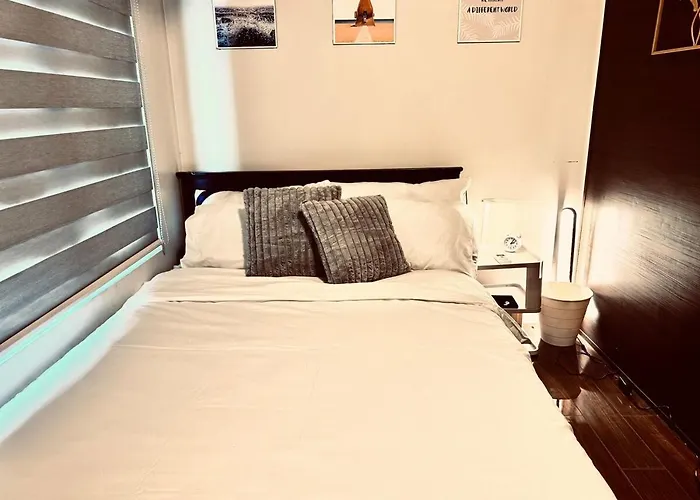 Luxurious 2 Bedroom Oasis In Air Residences With Bar Ktv And Games Manila