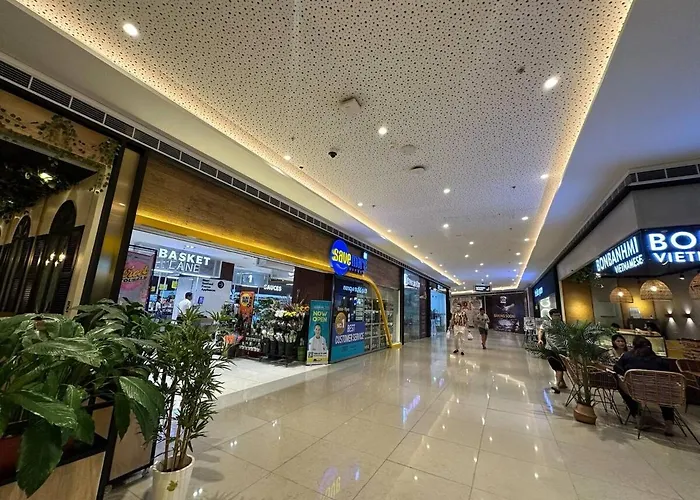 Luxurious 2 Bedroom Oasis In Air Residences With Bar Ktv And Games *